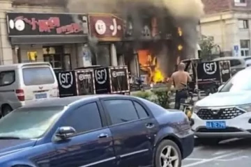 சீனாவில் உணவகம் ஒன்றில் ஏற்பட்ட தீ விபத்தில் 22 பேர் பலி