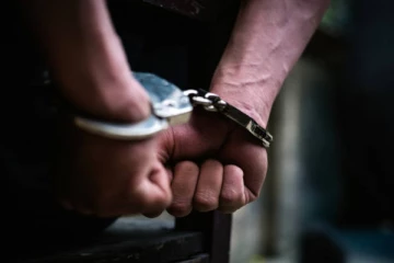 கனடாவிலிருந்து வந்த இருவர்; யாழில் தங்கியிருந்த வயோதிபரை கொலை செய்ய முயற்சி!