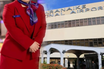 இளம் பெண் விமான ஊழியர் செய்த சம்பவம் ; அதிரடி காட்டிய பொலிஸார்