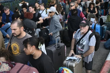 இஸ்ரேலில் இருந்து 250 பேரை வெளியேற்றிய அமெரிக்கா