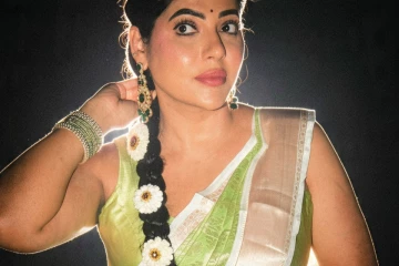 சீரியல் நடிகை ரேஷ்மா சேலையில் அழகிய ஸ்டில்கள்
