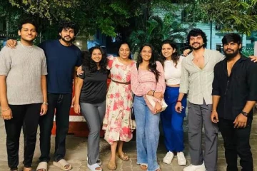 பிக்பாஸ் பிரபலம் வீட்டில் விஷேசம்.. கும்பலாக வந்து வாழ்த்திய நண்பர்கள்