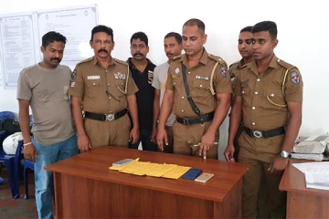 யாழில் கையடக்கத் தொலைபேசிகளை தொடர்ச்சியாக திருடிவந்த கும்பல் கைது