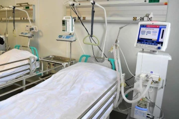 இலங்கையில் அதிதீவிர சிகிச்சை பிரிவுகளில் 82 கோவிட் நோயாளிகள்