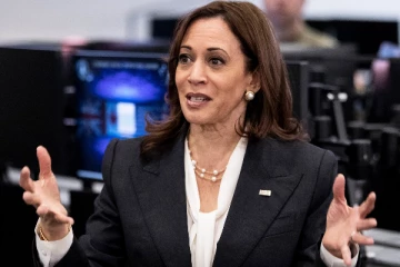 3 தடுப்பூசிகள் போட்ட துணை அதிபர் கமலா ஹாரிஸூக்கு கொரோனா உறுதி