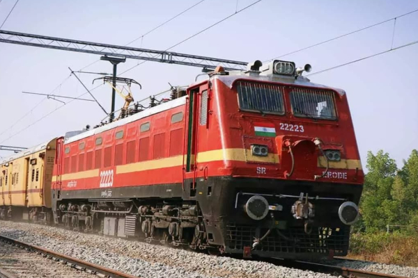 இந்தியாவிலேயே மிகவும் அழுக்கான ரயில்.., எது தெரியுமா? | Which Is The Dirtiest Train In India இந்தியாவிலேயே மிகவும் அழுக்கான ரயில்.., எது தெரியுமா? | Which Is The Dirtiest Train In India