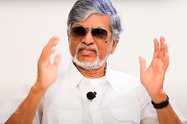 பேட்டியே கொடுக்காதது ஏன்? விஜய் தந்தை எஸ்ஏசி பரபர பேச்சு! | Sa Chandrasekhar Opens Up On Avoiding Interviews
