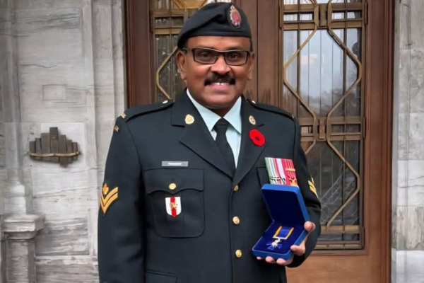 வெளிநாடொன்றில் மிக உயரிய விருதை வென்று வரலாறு படைத்த இலங்கைத் தமிழர் ; குவியும் வாழ்த்துக்கள் | Sri Lankan Tamil Wins Prestigious Award Abroad வெளிநாடொன்றில் மிக உயரிய விருதை வென்று வரலாறு படைத்த இலங்கைத் தமிழர் ; குவியும் வாழ்த்துக்கள் | Sri Lankan Tamil Wins Prestigious Award Abroad