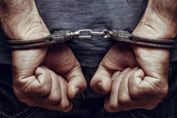 வவுனியா குடும்ப பெண்ணை கடத்தல் ; யாழை சேர்ந்த 4 பேர் கைது