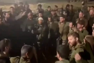 வெறுப்பு பிரசாரப் பாடல்களைப் பாடி நடனம்; இஸ்ரேலுக்குத் தலைவலியாகும் ராணுவ வீரர்களின் களியாட்டம்!