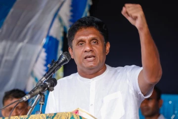 அரசியல் சதிகளிலும், கோழைத்தனங்களிலும் ஈடுபடாதீர்கள் - ரணிலிடம் கோரிக்கை