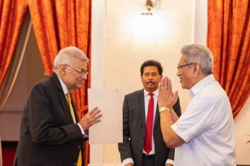 இலங்கையின் நிதி அமைச்சராக புதிய பொறுப்பை ஏற்கிறார் ரணில் விக்கிரமசிங்க