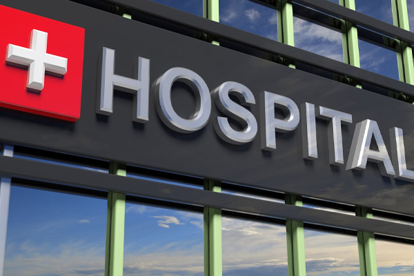 லிந்துலையில் ஐவர் வைத்தியசாலையில் அனுமதி | 5 Person Admitted In Linthulai Hospital