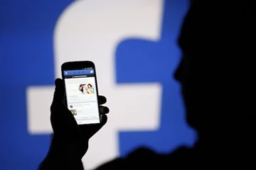 யாழில் இளைஞன் செய்த மோசமான செயல்; சுற்றிவளைத்த மக்கள்!