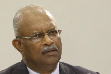 පෙත්සම්කරුවන් බියෙන් - ශානි අබේසේකරට පනවා තිබූ අතුරු තහනම තවත් දික් වෙයි