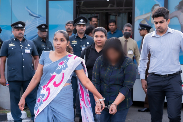 இலங்கைக்கு அழைத்து வரப்பட்ட டுபாயில் கைதான பாதாள உலக கும்பலைச் சேர்ந்த மூவர் | Sooty Malli An Underworld Gang Arrested In Dubai