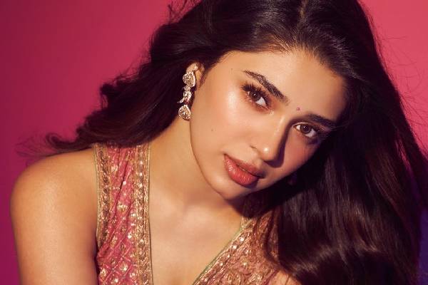 வா வாத்தியார் பட நடிகை கிரித்தி செட்டியின் ரீசெண்ட் கிளிக்ஸ்.. | Lik Actress Krithi Shetty Recent Photoshoot வா வாத்தியார் பட நடிகை கிரித்தி செட்டியின் ரீசெண்ட் கிளிக்ஸ்.. | Lik Actress Krithi Shetty Recent Photoshoot