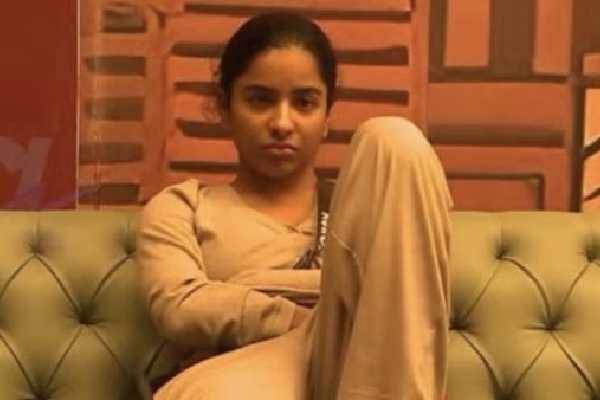 கொஞ்சம் மனசு வெச்சு வாங்க.. குடும்பத்தினரிடம் கெஞ்சிய பிக்பாஸ் அரோரா..வீடியோ.. | Biggbosstamil9 Aurora Cried And Begged Her Family