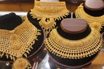 வார இறுதியில் க்ஷாக் கொடுத்த தங்கம் விலை!