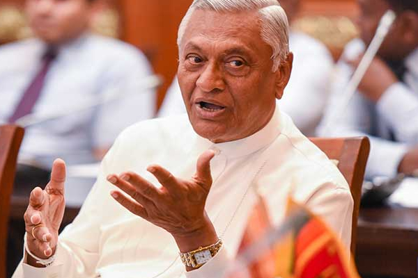 சமல் ராஜபக்ச இலஞ்சம் ஊழல் ஒழிப்பு ஆணைக்குழுவில்... | Chamal Rajapaksa Arrives At Bribery Commission