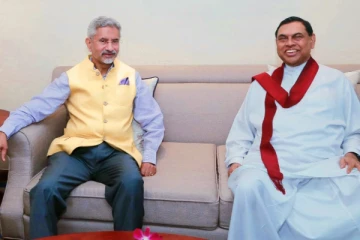 இலங்கைக்கான இந்தியாவின் உதவிகள் தொடரும்! - பசிலை சந்தித்த பின் ஜெய்சங்கர் 'ருவிட்'