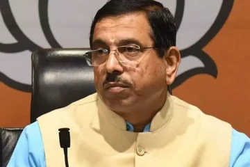 ராகுல் காந்தி ஒரு போலி காந்தி : கொந்தளித்த மத்திய அமைச்சர்