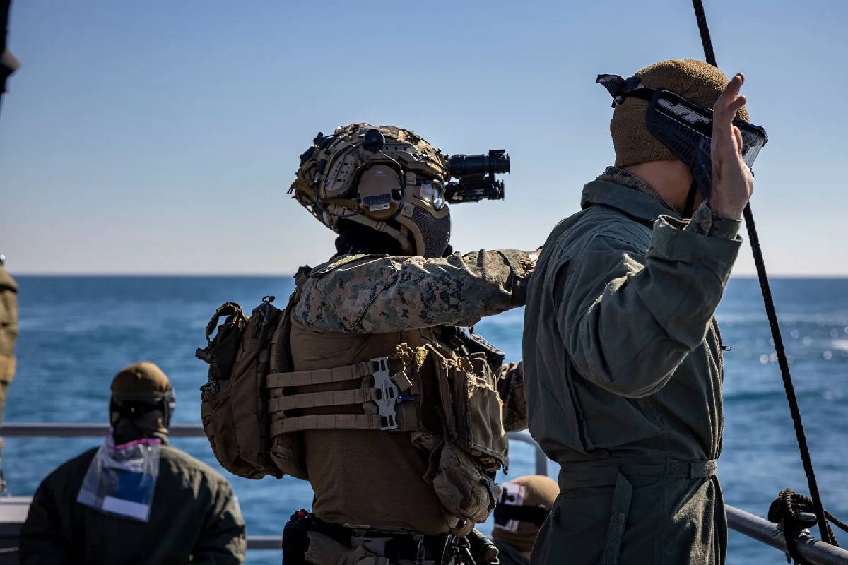 ஈரானுக்குள் அமெரிக்க இராணுவம் நுழைந்ததும்... மூடப்படும் அபாயத்தில் இன்னொரு நீரிணை | Bab El Mandeb Strait Iran War