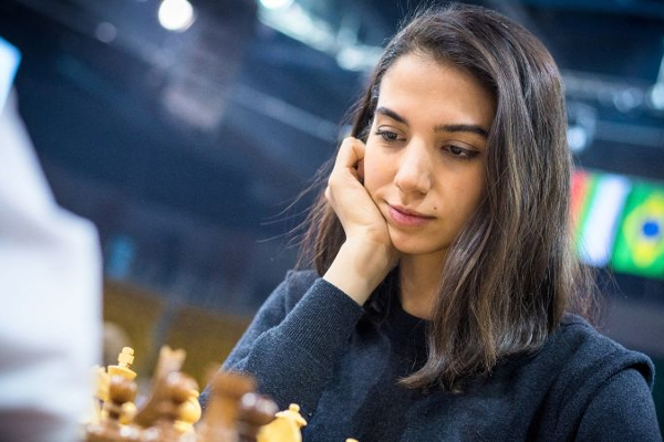 ஹிஜாப் அணிய மறுத்த வீராங்கனை; ஈரான் அரசு அதிரடி! | The Player Who Refused To Wear Hijab