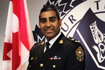 கனடாவின் முதல் இந்திய வம்சாவளி பொலிஸ் துறை தலைவர் பணி ஓய்வு