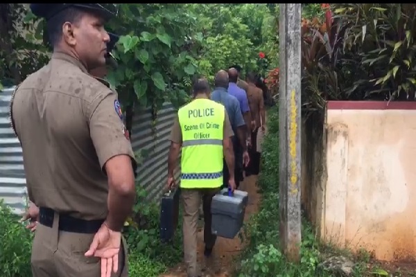 வீடொன்றில் இருந்து இரண்டு பெண்கள் சடலங்களாக மீட்பு - கொலையா...! | Rescue Of Two Women From A House As Dead Bodies