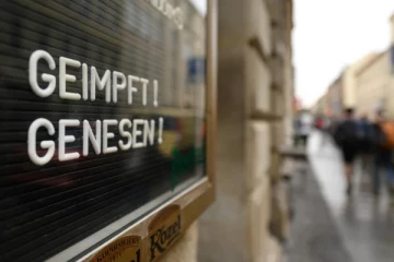 ஜேர்மன் தலைநகரில் கொரோனா தடுப்பூசி பெறாத சிலருக்கு மட்டும் விதிகளிலிருந்து விலக்கு