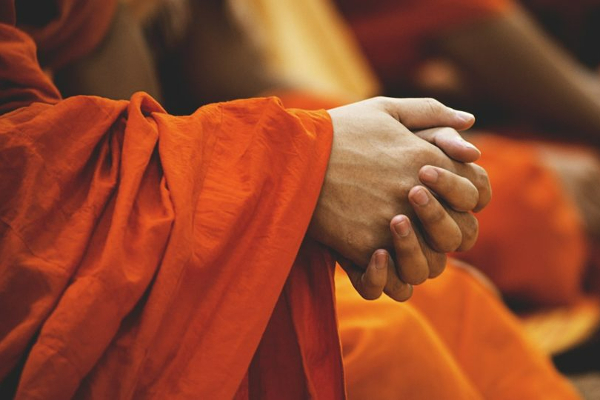 வெளிநாட்டு பெண்ணிடம் பாலியல் சேட்டை : தலைமை பௌத்த பிக்கு கைது | Buddhist Monk Sexually Assaulted Tourist