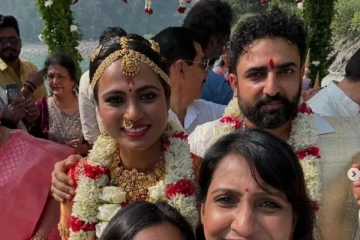 யோகா பயிற்சியாளரை கரம்பிடித்த ரம்யா பாண்டியன்- வாழ்த்துக்களை குவிக்கும் ரசிகர்கள்