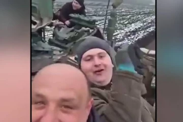 ரஷ்ய பீரங்கியை கைப்பற்றிய உக்ரைனியர்களின் வைரலாகும் உற்சாக காணொளி