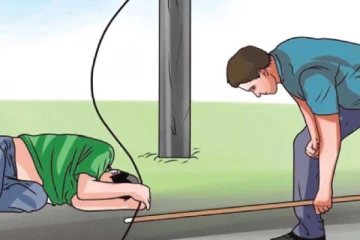 විදුලිය හොර රහසේ ගැනිමට ගිය අයෙකු ජිවිතක්ෂයට...