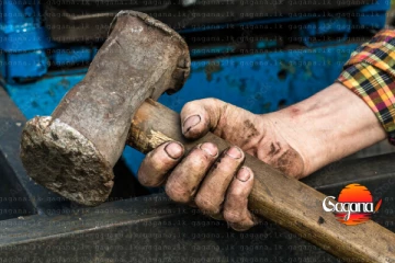 බිරිද සැමියාව කුළුගෙඩියෙන්ම ගහලා මරලා