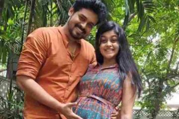 கர்ப்பமாக இருக்கும் செய்தியை அறிவித்த பிரபல சீரியல் ஜோடி... அழகான போட்டோஸ் இதோ