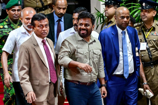 இன ரீதியாக செயற்படும் அநுர அரசு.. நீதியரசர் விக்னேஸ்வரன் கடும் காட்டம் | Cv Vigneswaran Blames Anura Government