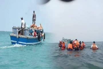 குறிகாட்டுவானில் இருந்து நெடுந்தீவு நோக்கி பயணித்த படகு விபத்து! பயணிகள் கடலில் தத்தளிப்பு