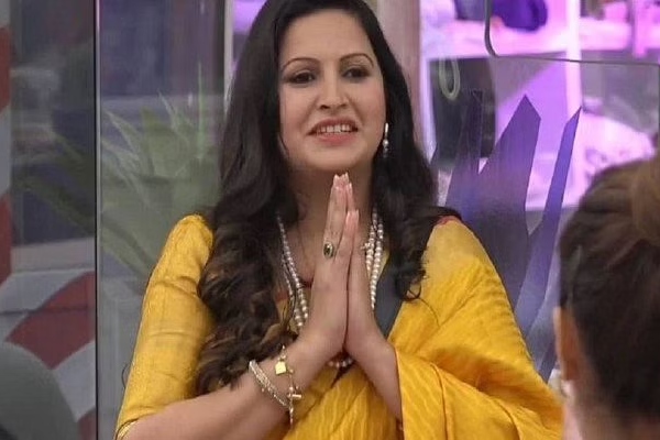 பிக் பாஸ் புகழ் நடிகை மர்ம மரணம்! உடலில் பல காயங்கள்.. இரண்டு பேர் கைது! என்ன நடந்தது? | Sonali Phogat Post Mortem Report Multiple Injuries