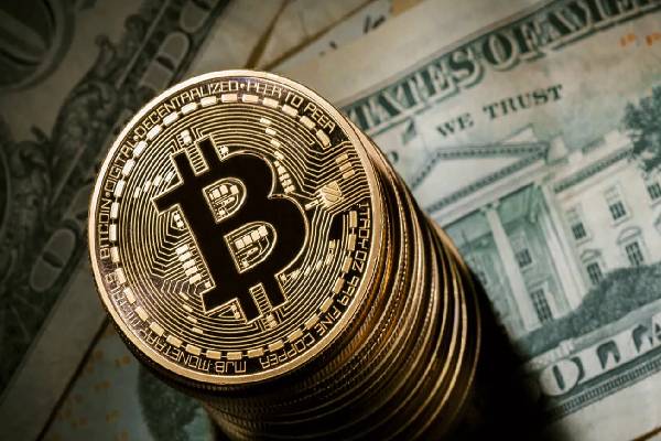 Bitcoin ETF-ல் இருந்து ரூ 4,667 கோடியை ஒரே நாளில் வெளியேற்றிய முதலீட்டாளர்கள் | Bitcoin Etf Investors Pull Million Bitcoin ETF-ல் இருந்து ரூ 4,667 கோடியை ஒரே நாளில் வெளியேற்றிய முதலீட்டாளர்கள் | Bitcoin Etf Investors Pull Million