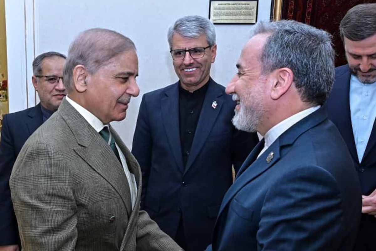 மூடிய கதவுகளுக்குப் பின்னால் பேச்சு! இன்று முடிவாகும் அமெரிக்க - ஈரானின் எதிர்கால நகர்வுகள் | Us Iran To Hold Indirect Talks In Pakistan Today