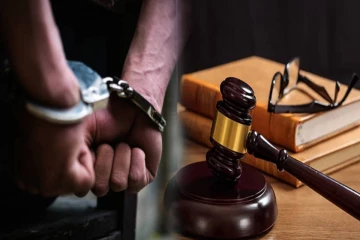 யாழில் சிறுமியை கடத்தி கொடூர செயலில் ஈடுபட்ட நபர் தப்பியோட்டம்.. பொலிஸாரின் அதிரடி நடவடிக்கை