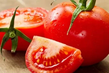 அடிக்கடி உணவில் தக்காளி சேர்த்து கொள்வது உடலுக்கு பாதிப்பை ஏற்படுத்துமா?