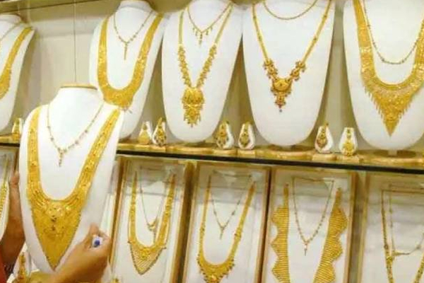 இலங்கையில் ஒரே நாளில் சடுதியாக குறைந்த தங்கத்தின் விலை! | The Lowest Price Of Gold In One Day In Sri Lanka
