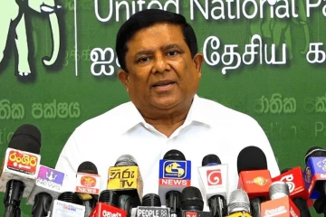 රනිල් සිංගප්පූරුවට ගිය හේතුව වජිර වමාරයි