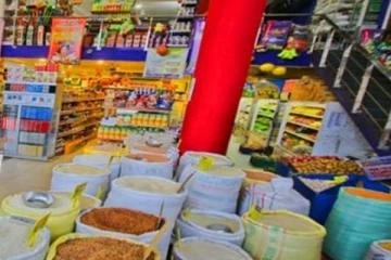 விரும்பிய விலைகளில் பொருட்களை விற்பனை செய்யும் வர்த்தகர்களால் சிக்கல்