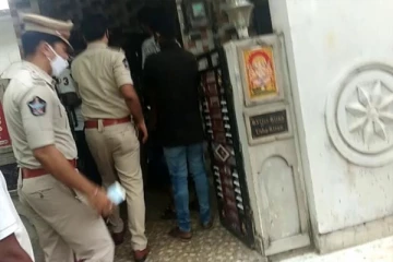 ஒரே குடும்பத்தை சேர்ந்த 6 பேர் வெட்டிக் கொலை: நள்ளிரவில் நடந்த பயங்கரம்