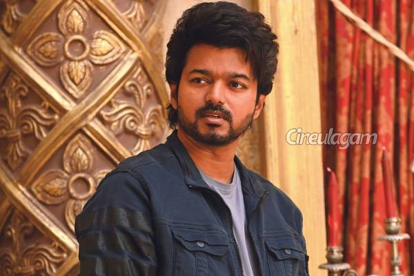 விஜய்யின் வாரிசு படம் ப்ரீ புக்கிங்கில் இதுவரை செய்துள்ள மொத்த வசூல்- இத்தனை கோடியா? | Vijay Varisu Overseas Pre Booking Collection விஜய்யின் வாரிசு படம் ப்ரீ புக்கிங்கில் இதுவரை செய்துள்ள மொத்த வசூல்- இத்தனை கோடியா? | Vijay Varisu Overseas Pre Booking Collection