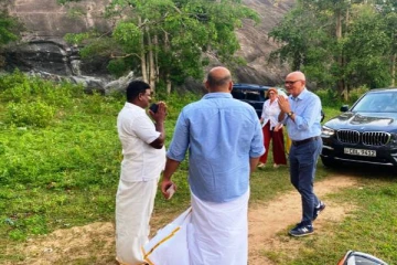 மட்டக்களப்பு குசனார்மலைக்கு விஜயம் மேற்கொண்ட சுவிஸ் தூதுவர்!